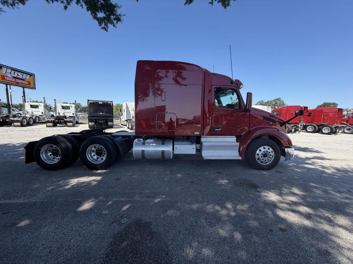 2022 Peterbilt 579-4