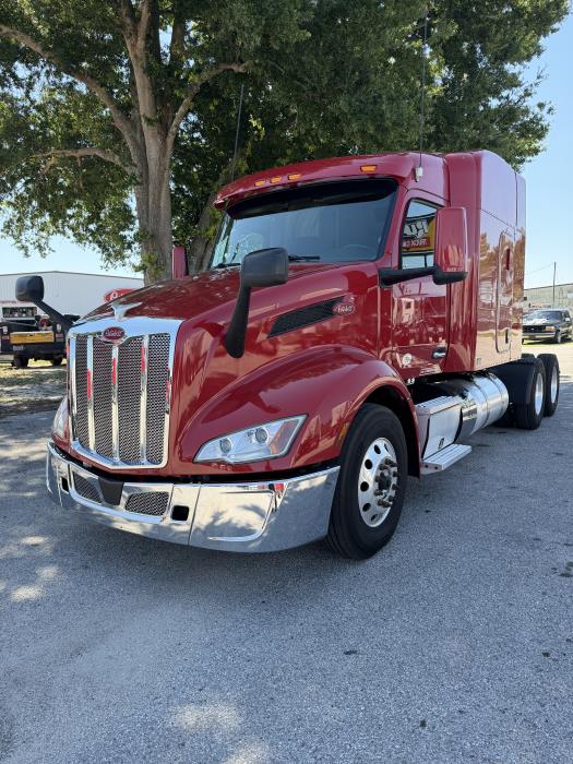 2022 Peterbilt 579-5