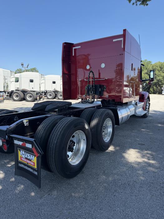 2022 Peterbilt 579-7