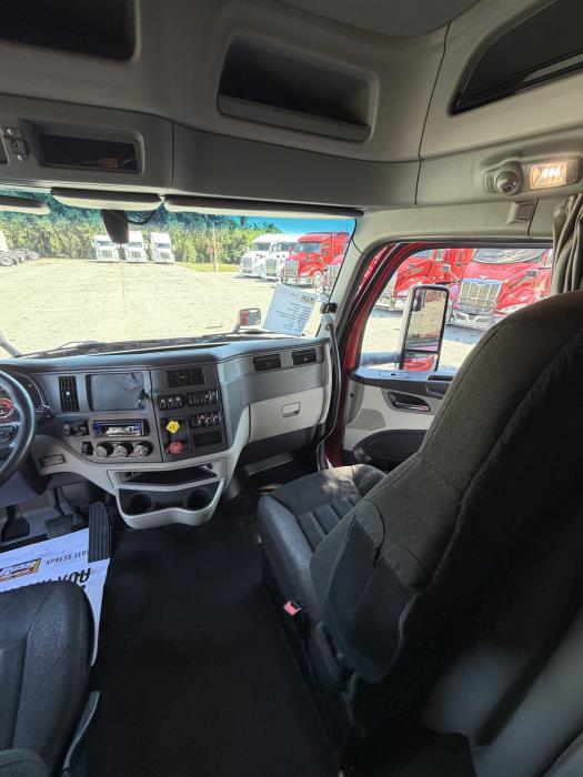2022 Peterbilt 579-10