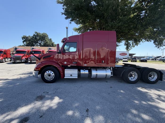 2022 Peterbilt 579-12