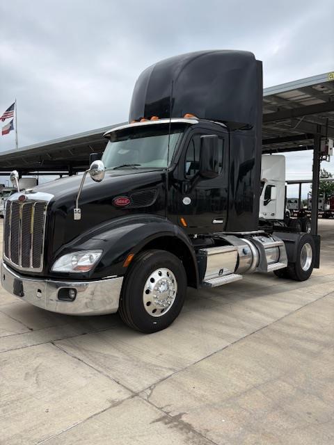 2021 Peterbilt 579-0