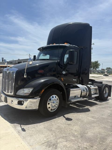 2021 Peterbilt 579-6