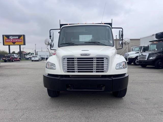2019 Freightliner Business Class M2 106-1