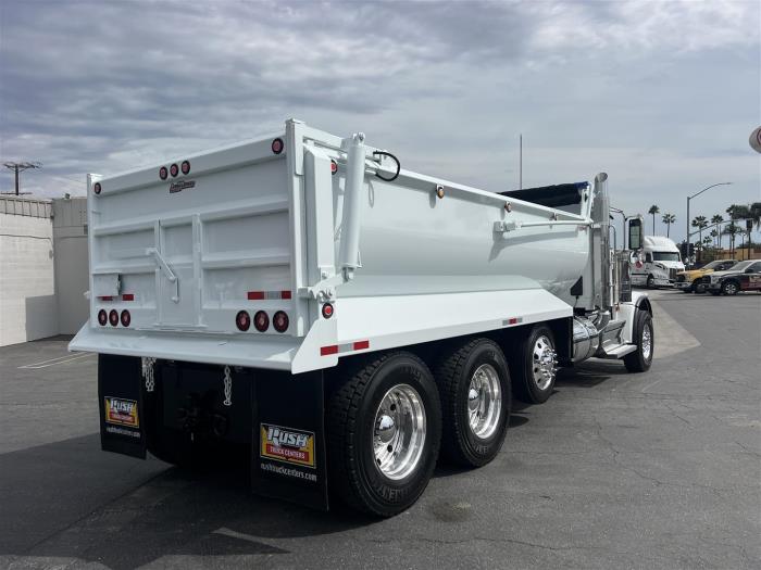 2027 Peterbilt 589-8