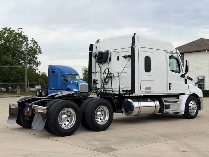 2022 Freightliner Cascadia-4