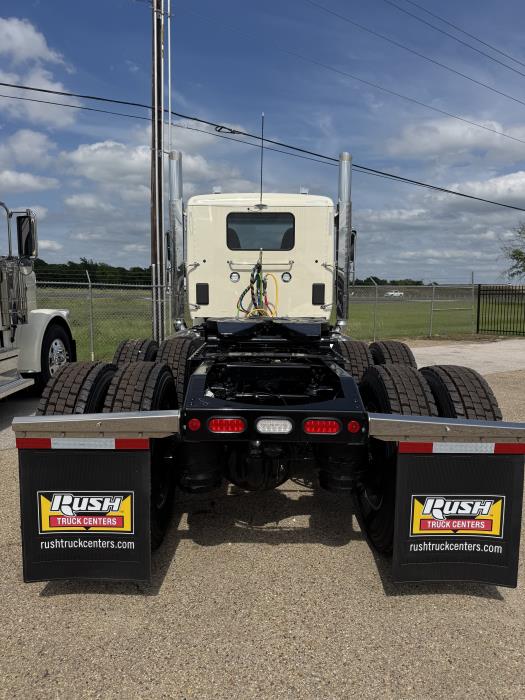 2027 Peterbilt 589-3
