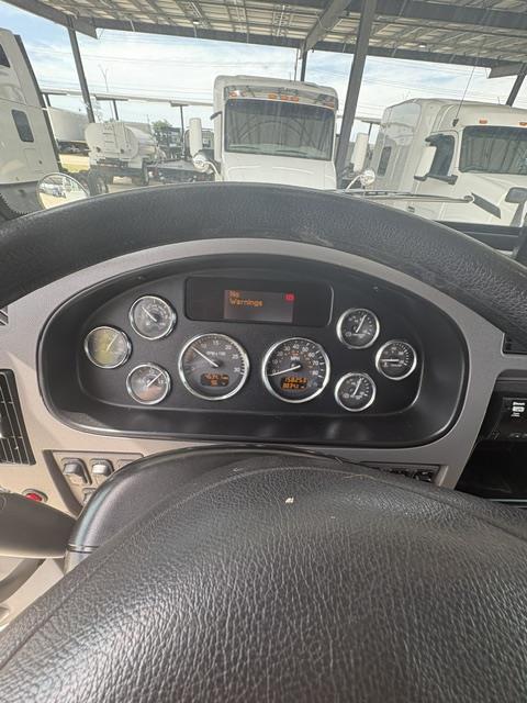 2020 Peterbilt 337-10