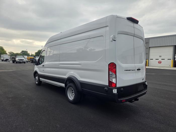 2026 Ford Transit 350 HD-10