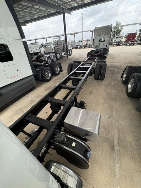 2021 Peterbilt 337-1
