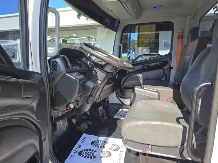 2018 Hino 268-9
