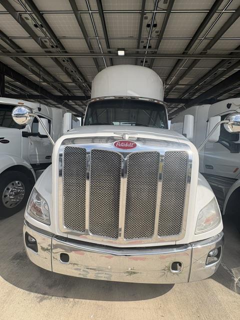 2020 Peterbilt 579-4