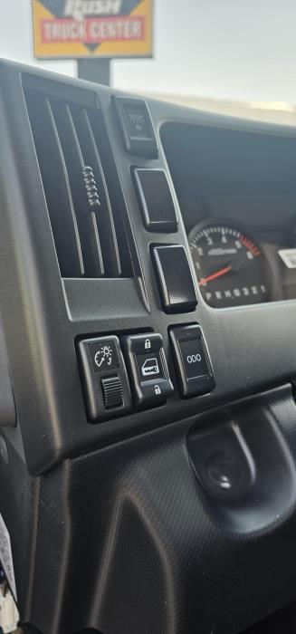 2027 Isuzu NPR-HD-15