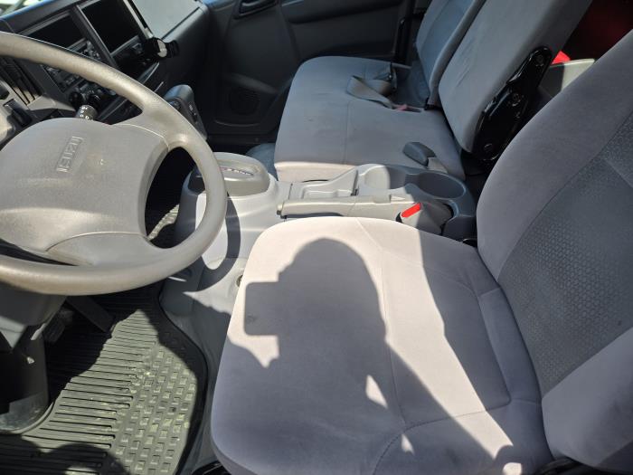 2019 Isuzu NPR-HD-4