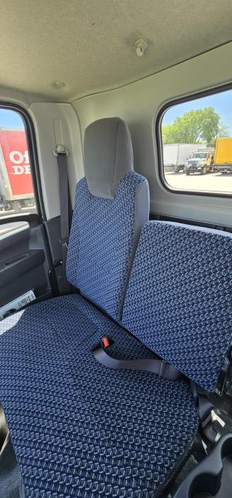 2026 Isuzu NPR-HD-15