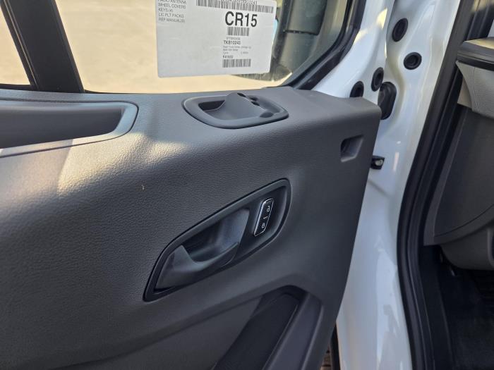 2026 Ford Transit-350-10