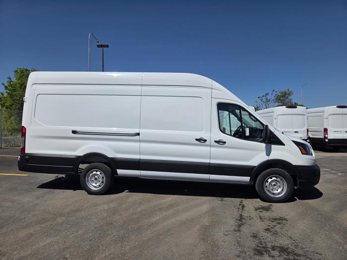 2026 Ford Transit-350-5