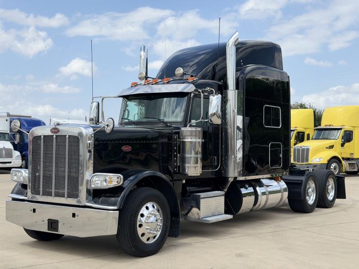 2022 Peterbilt 389-1