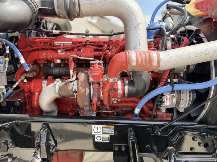 2022 Peterbilt 389-24