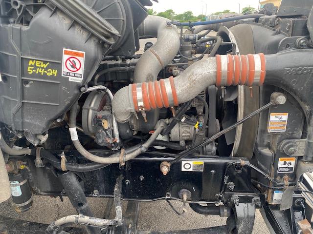 2022 Kenworth T270-15