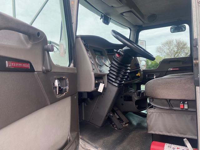 2022 Kenworth T270-17