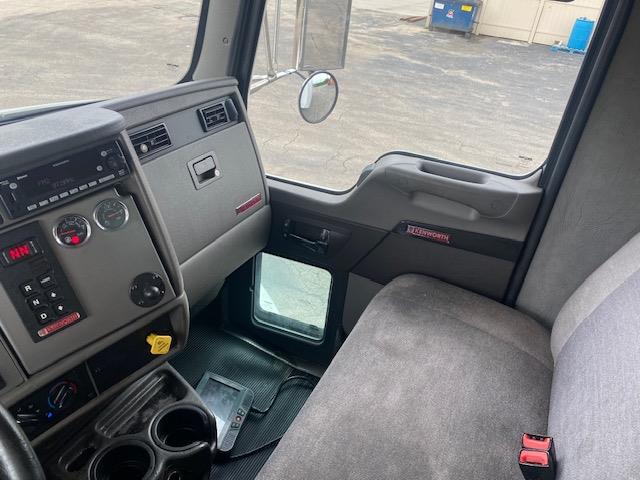 2022 Kenworth T270-23