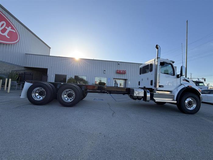 2027 Peterbilt 548-4