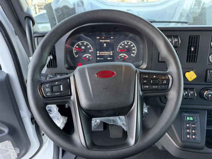 2027 Peterbilt 548-24