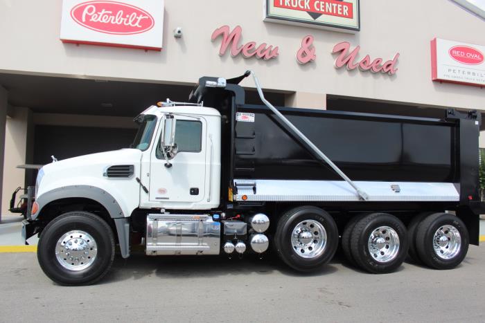 2025 Mack Granite 64FT-2