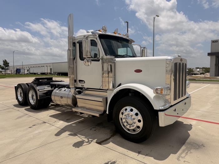 2027 Peterbilt 589-2
