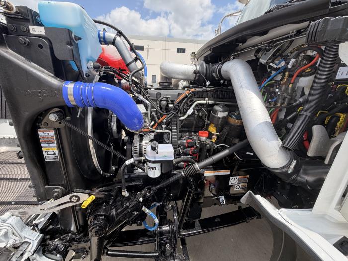 2027 Peterbilt 589-15