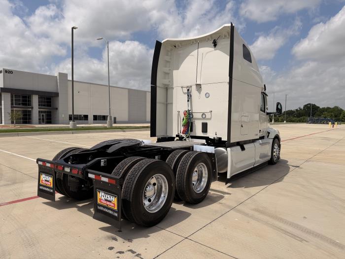 2027 Peterbilt 579-5