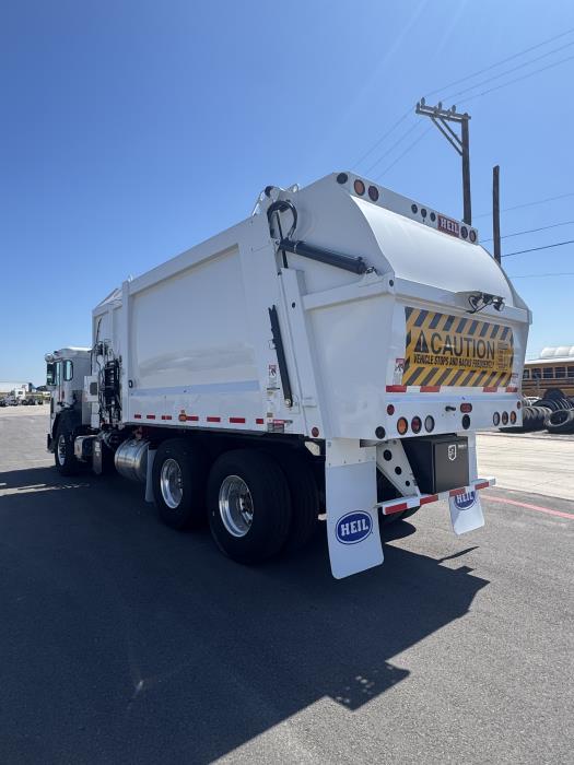 2026 Peterbilt 520-3