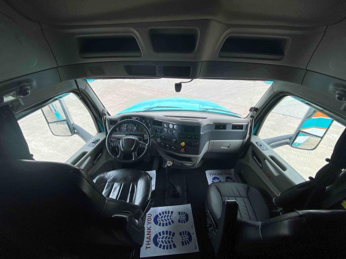 2020 Peterbilt 579-9