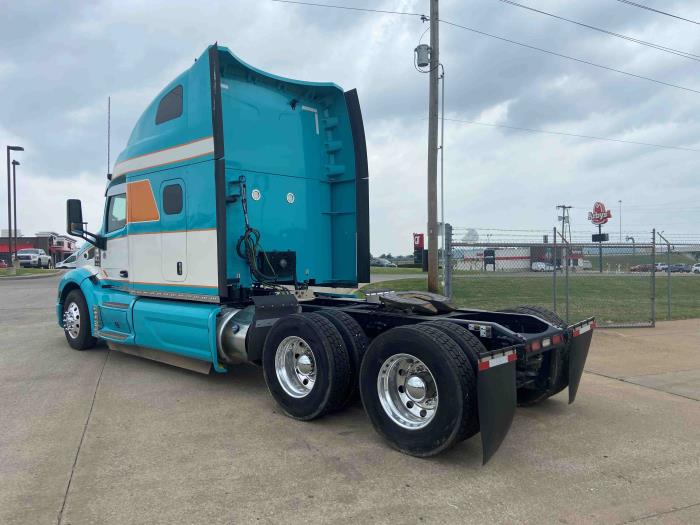 2020 Peterbilt 579-2