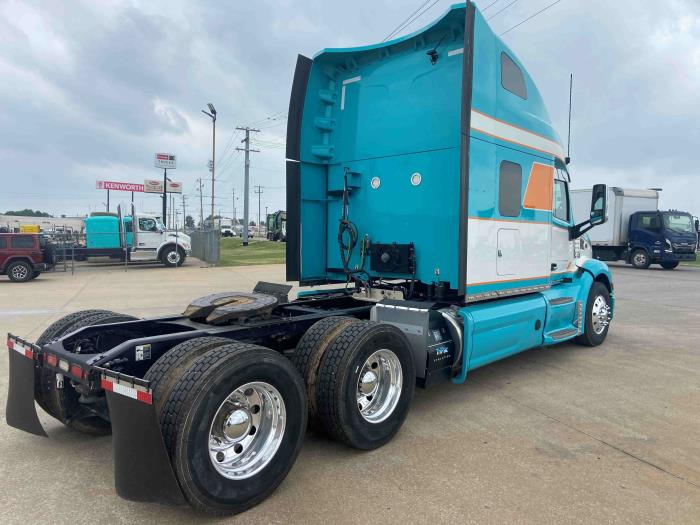 2020 Peterbilt 579-4
