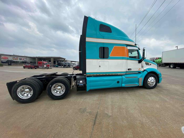 2020 Peterbilt 579-5