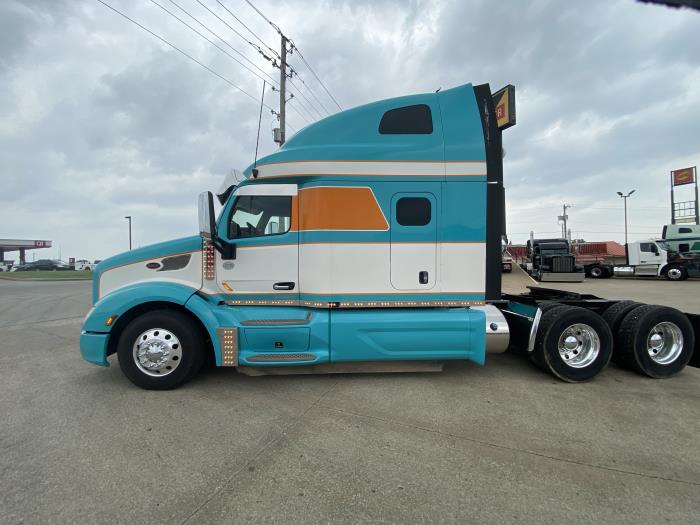 2020 Peterbilt 579-1
