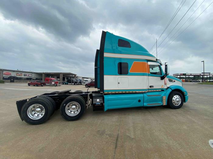 2020 Peterbilt 579-21