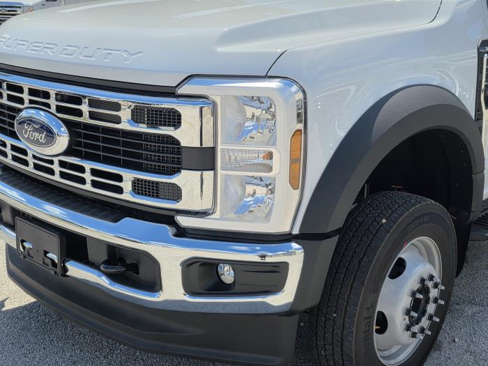 2026 Ford F-550-9