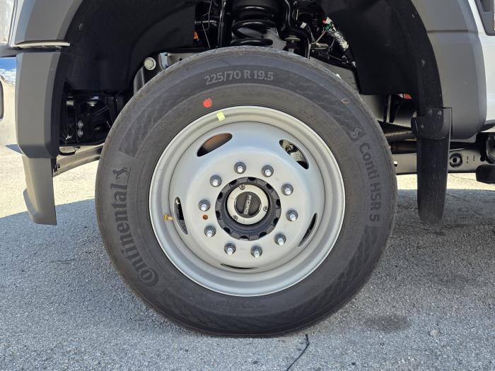 2026 Ford F-550-10
