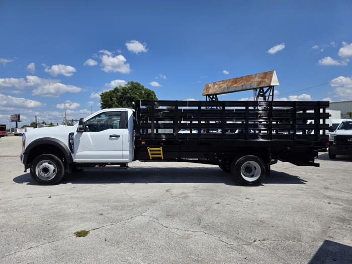 2026 Ford F-550-8