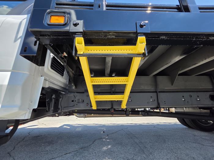 2026 Ford F-550-14