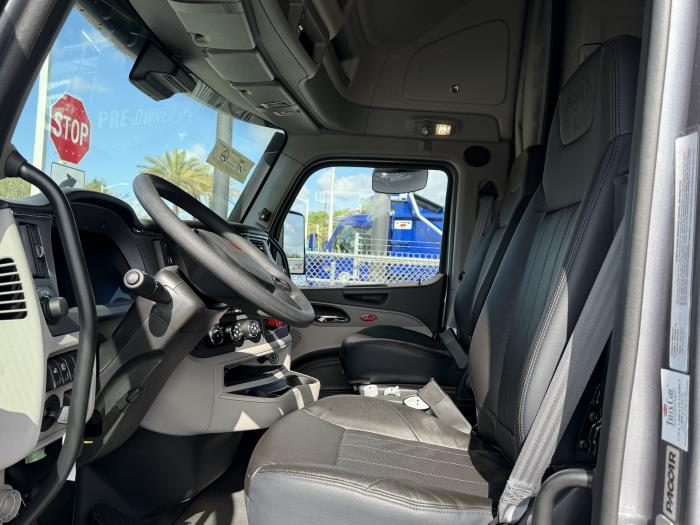 2027 Peterbilt 579-7