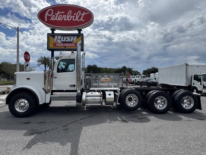 2027 Peterbilt 589-2