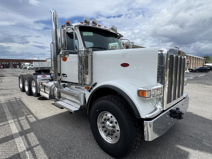 2027 Peterbilt 589-6