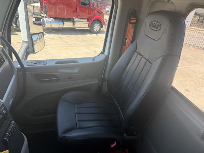 2020 Peterbilt 579-7