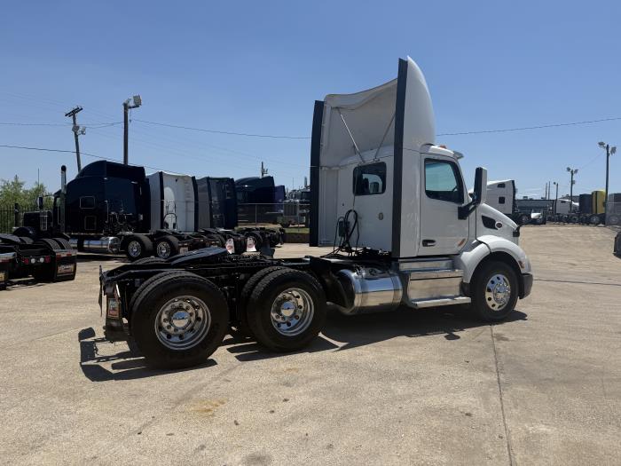 2020 Peterbilt 579-22