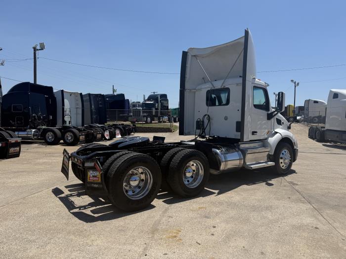 2020 Peterbilt 579-23