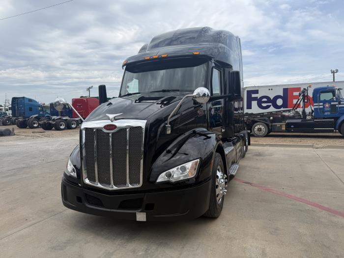 2022 Peterbilt 579-19